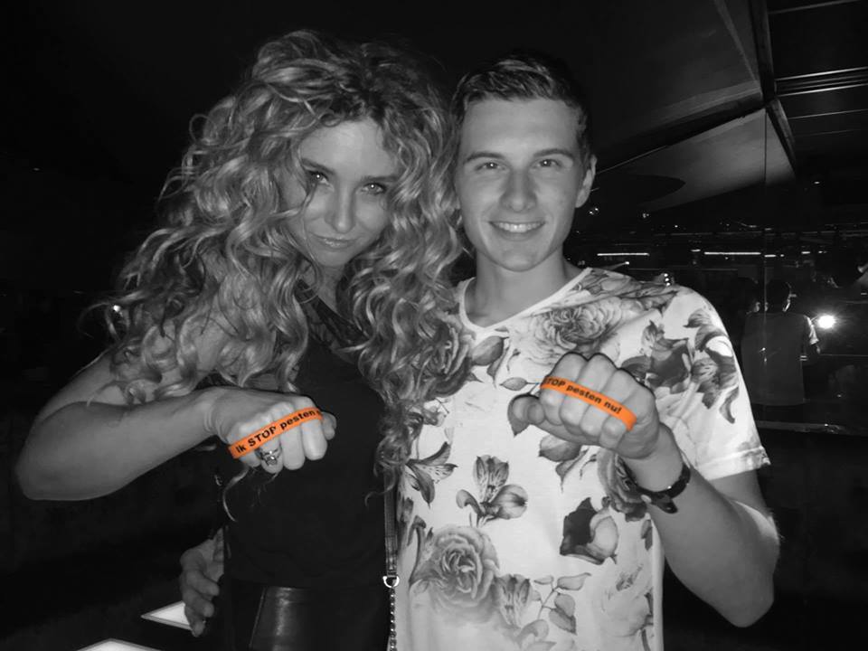 DJ Miss Faith en DJ MitcheL zeggen Ik STOP pesten nu!