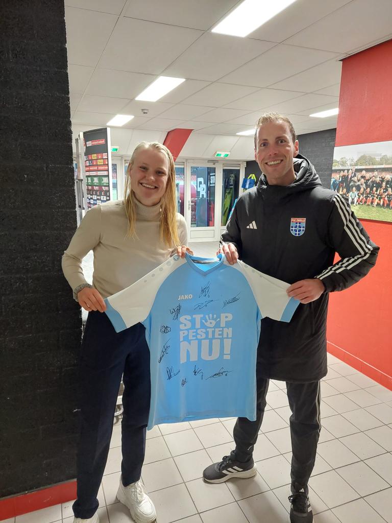 Vrouwen Eredivisie Pec Zwolle Hoofdtrainer Jim Brinkhof en Aanvoerder Kely Pruim
