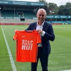 Harm van Veldhoven Directeur van Lommel SK (België)  Oud Trainer van: Roda JC